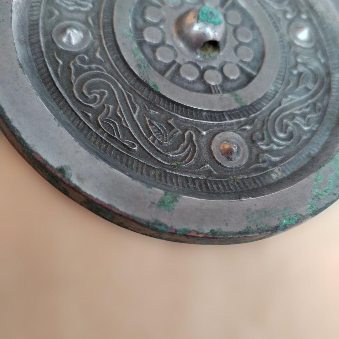 中国古代漢鏡　重さ 約275㌘ 直径 約11.4㌢ 古美術
