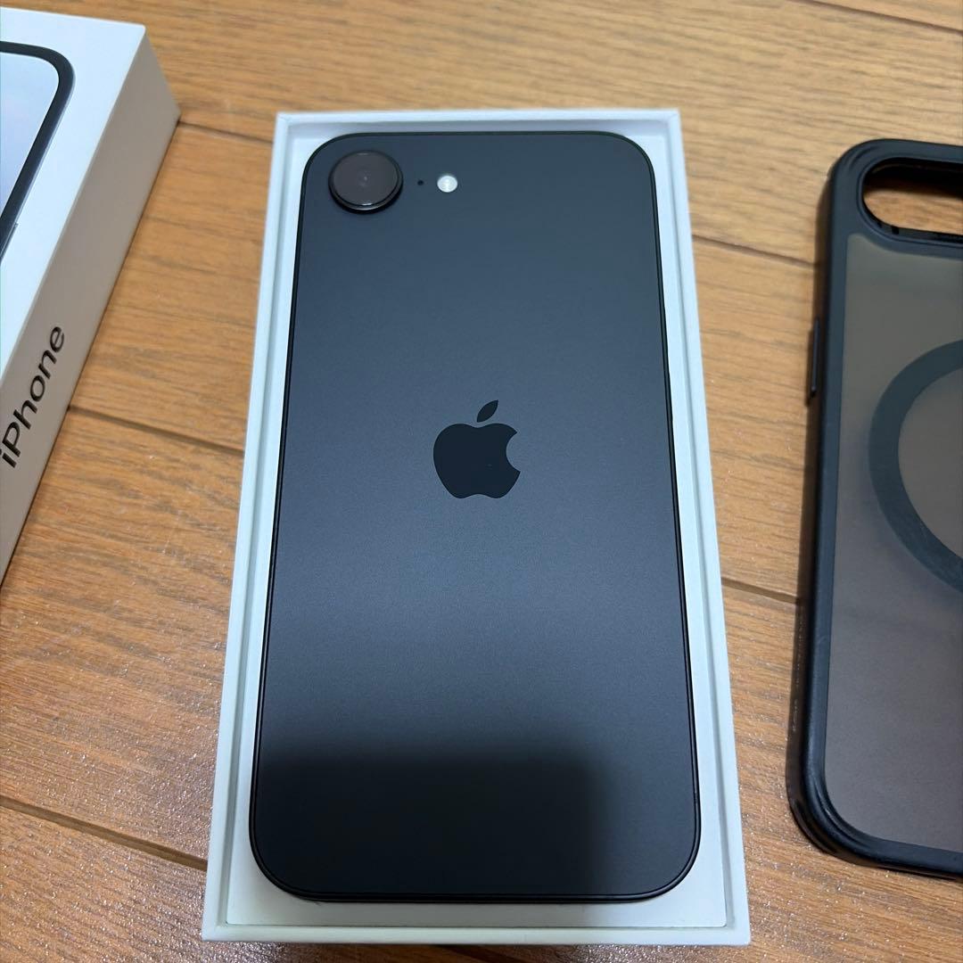 iPhone16e128GB 本体