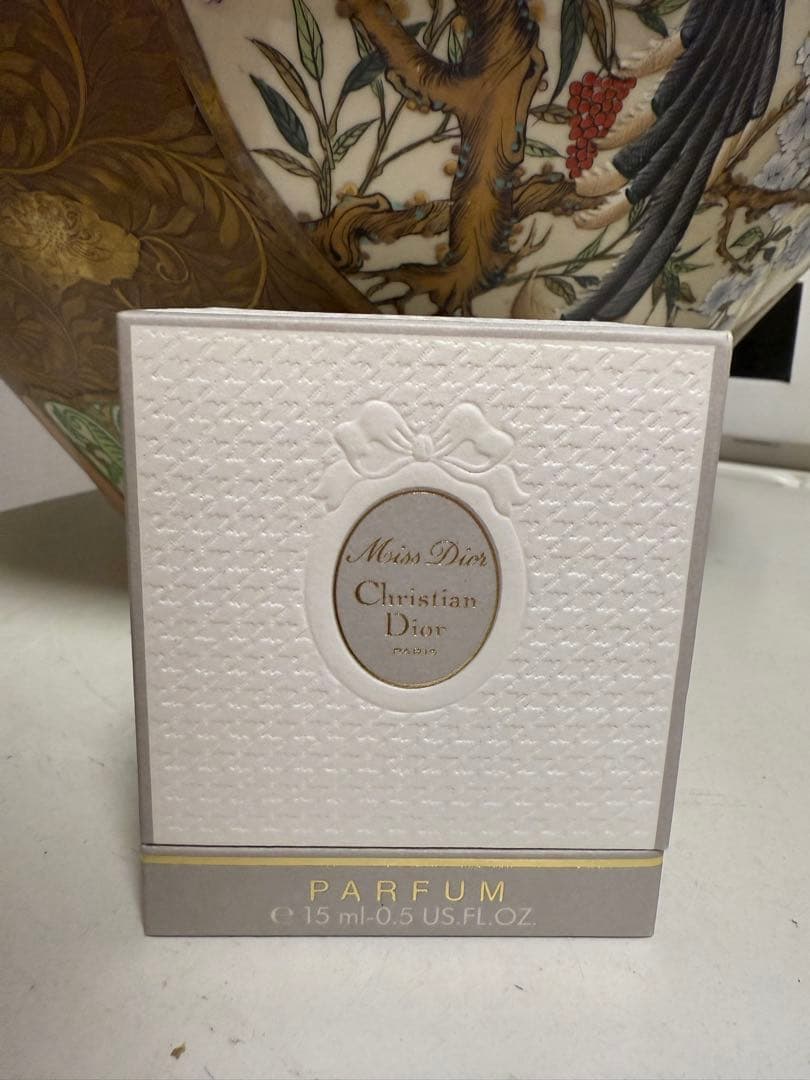 未使用 ディオール miss dior PARFUM