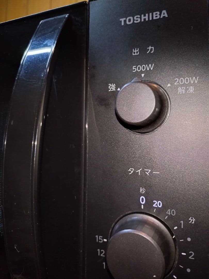 東芝 単電子レンジ庫内フラットテーブル　　　ER-M17YE(K) 2024年製