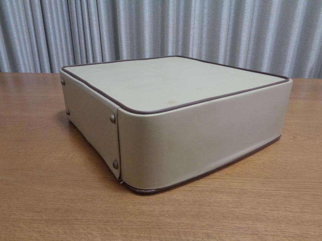 完動品　 ITE120　ロイヤルタイプライターカスタムカラー