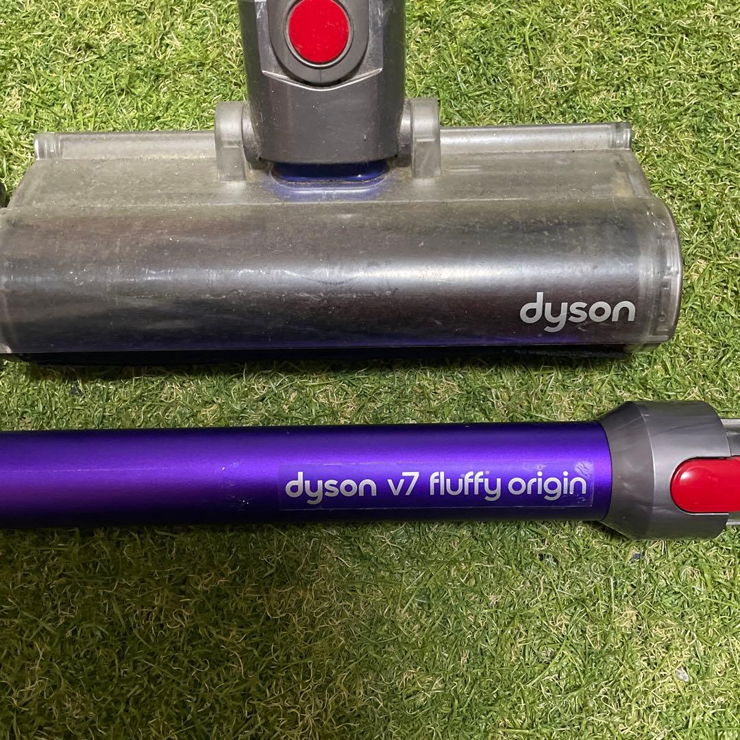 Dyson V7 Fluffy Origin ジャンク バッテリー不良　充電器有