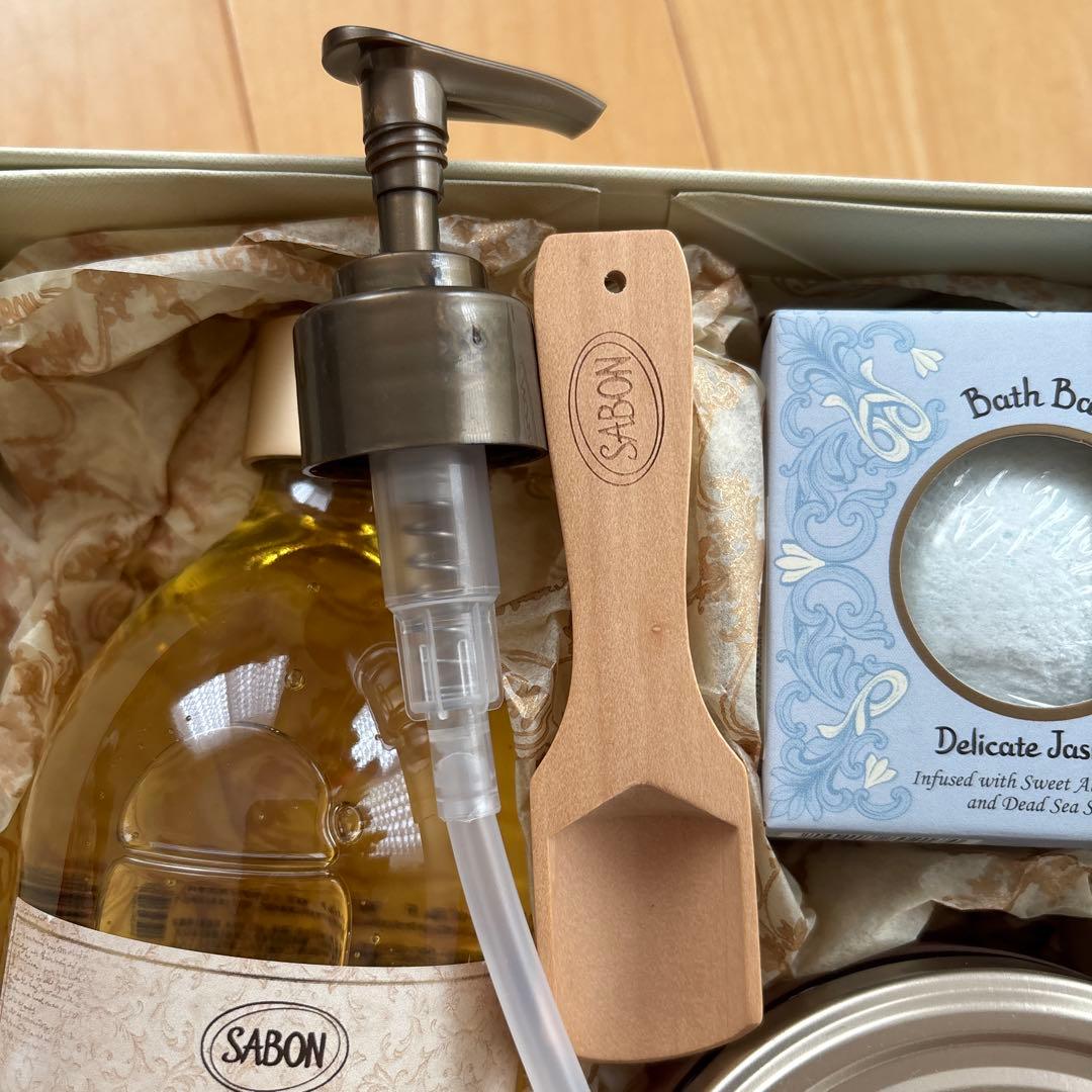 わ*ん様 SABON シャワーオイル ボディスクラブ　バスボール