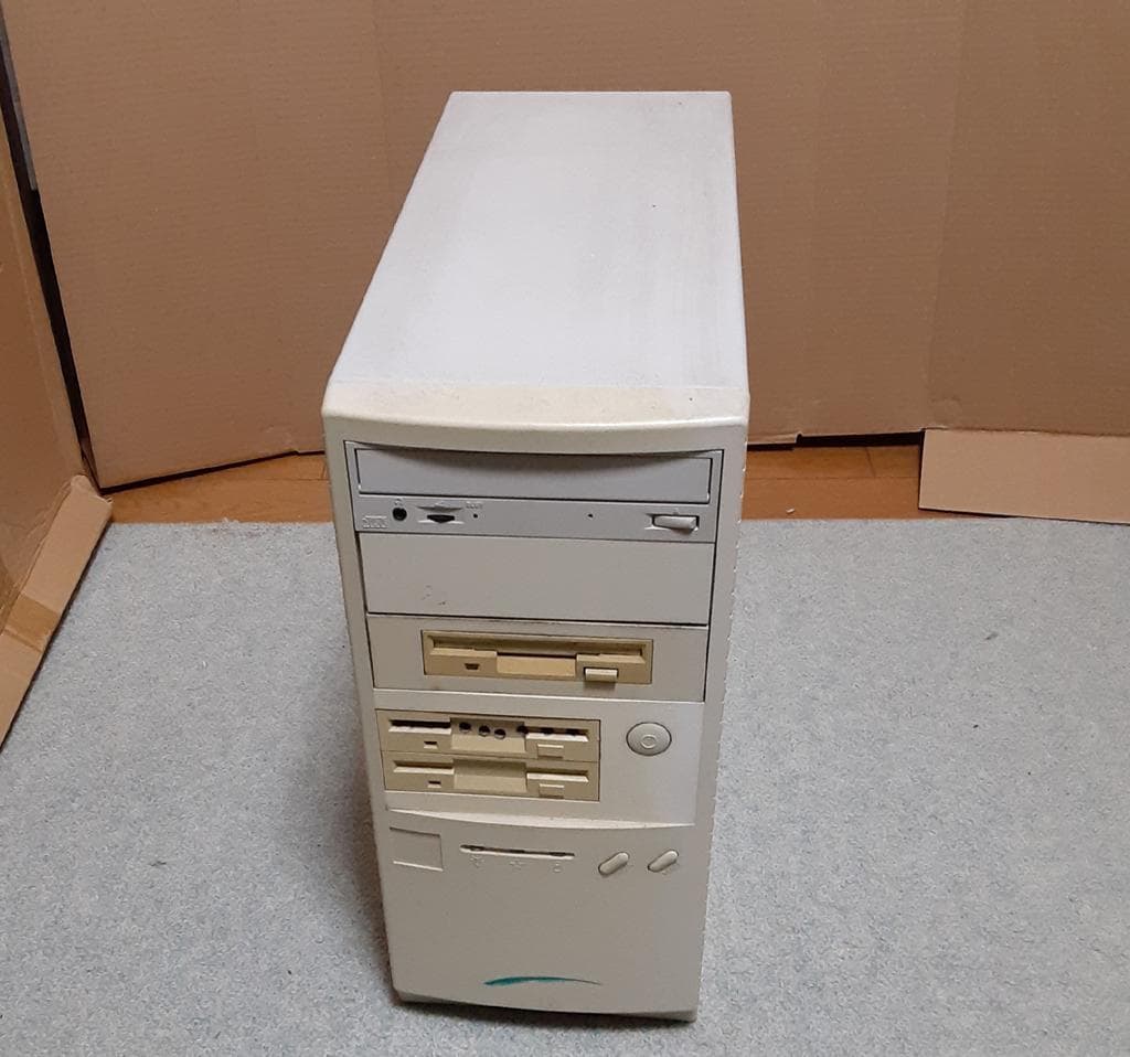 自作PC用ミドルタワー PC AT ケース、新品・未使用・未開封
