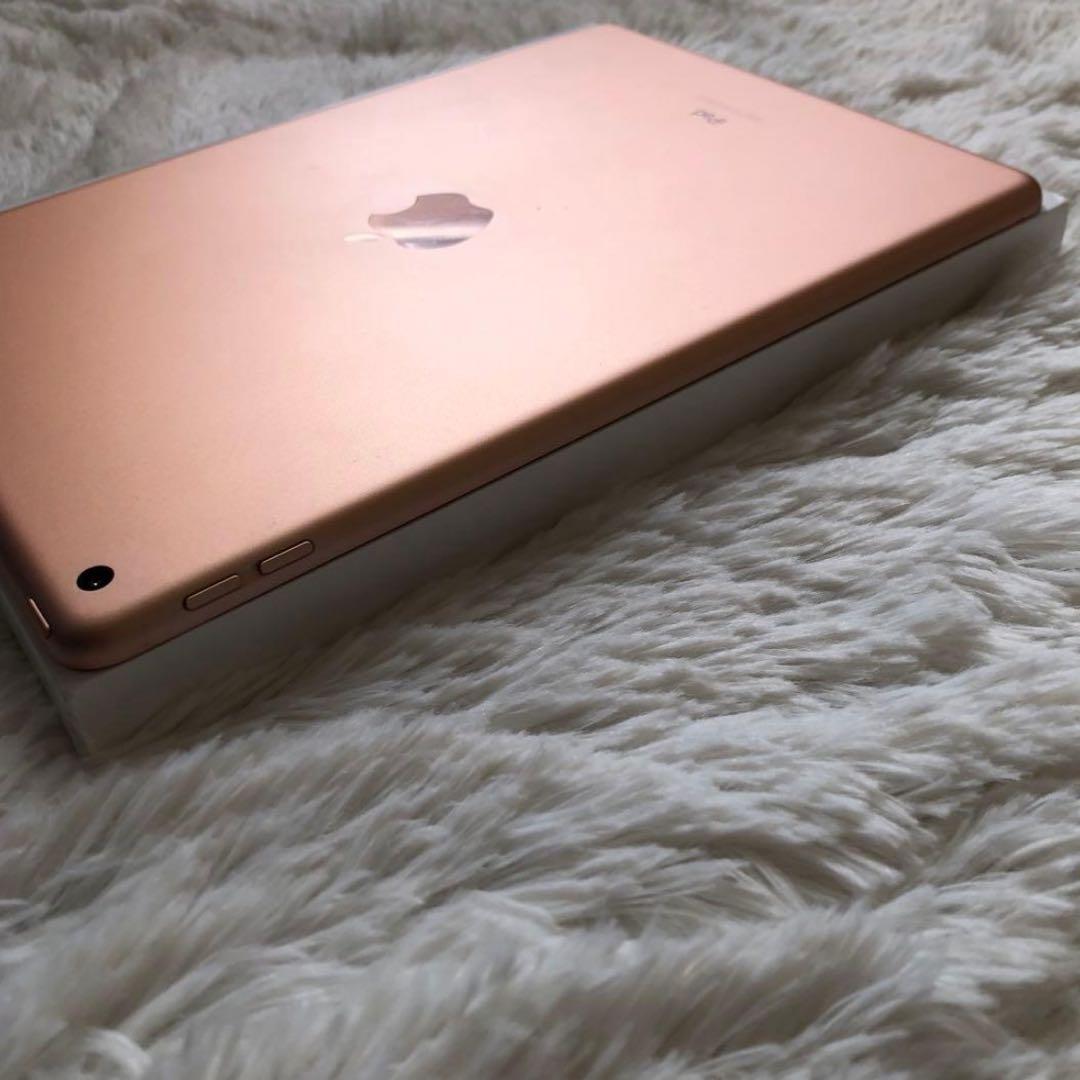 【年始割】iPad 第7世代 128GB 【すぐ発送】