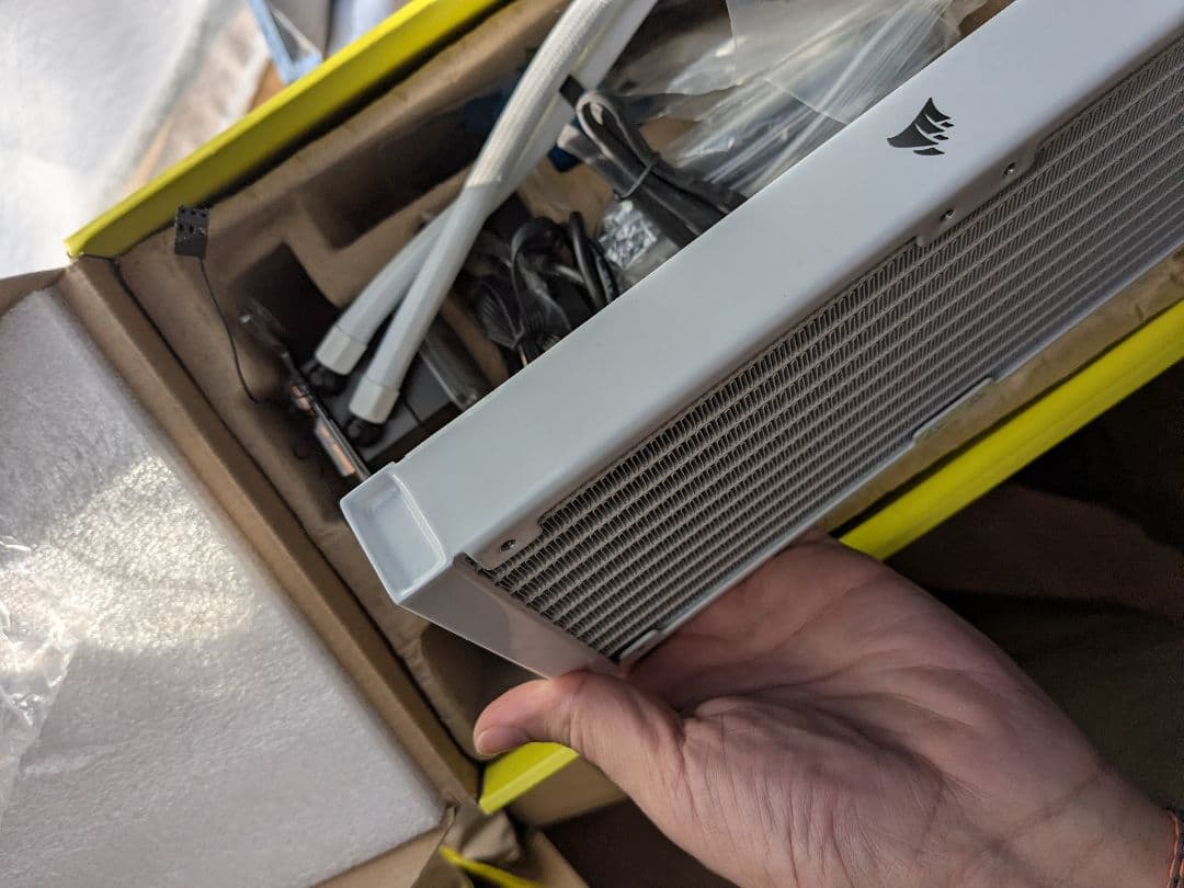 Corsair iCUE H100i ELITE 240mm水冷クーラー