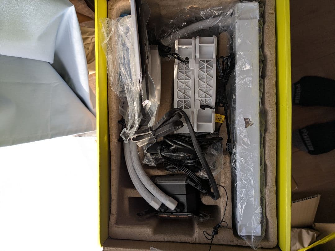 Corsair iCUE H100i ELITE 240mm水冷クーラー