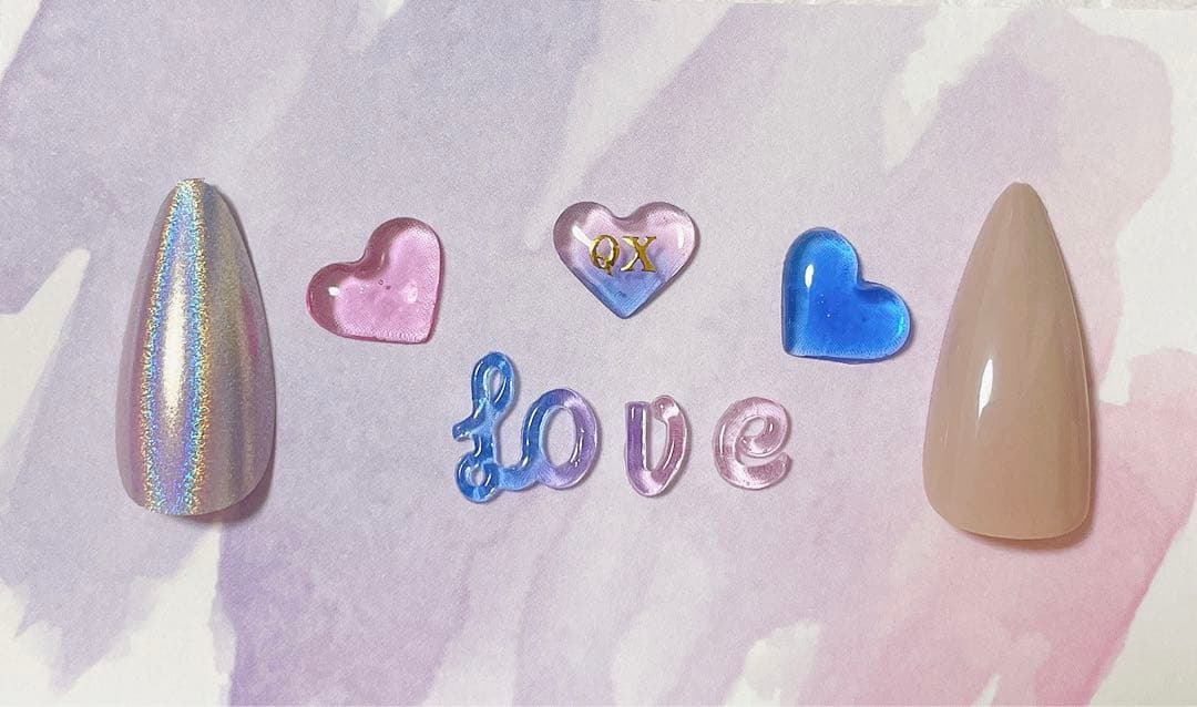 ネイルパーツ　LOVE ラブ　羽　ハート　可愛い　キラキラ　3Dパーツ　セブチ