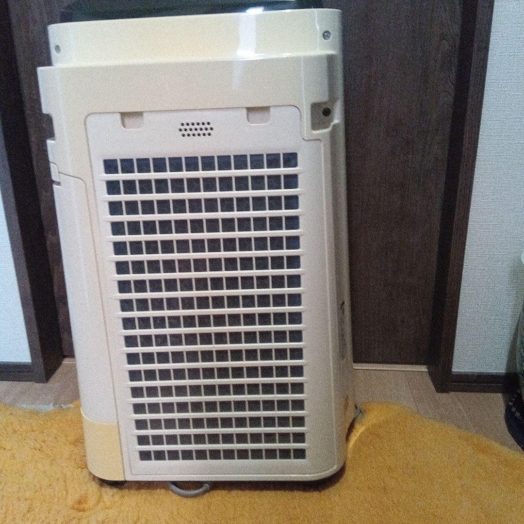 【美品】SHARP 空気清浄機　KC-F50-W 2017年製高濃度プラズマ