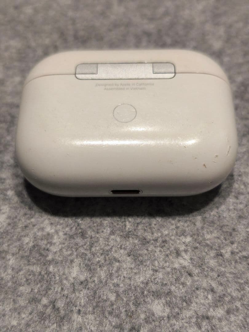 【ワケ有】AirPods Pro MLWK3J/A 右耳OK・左耳不動 ケース付