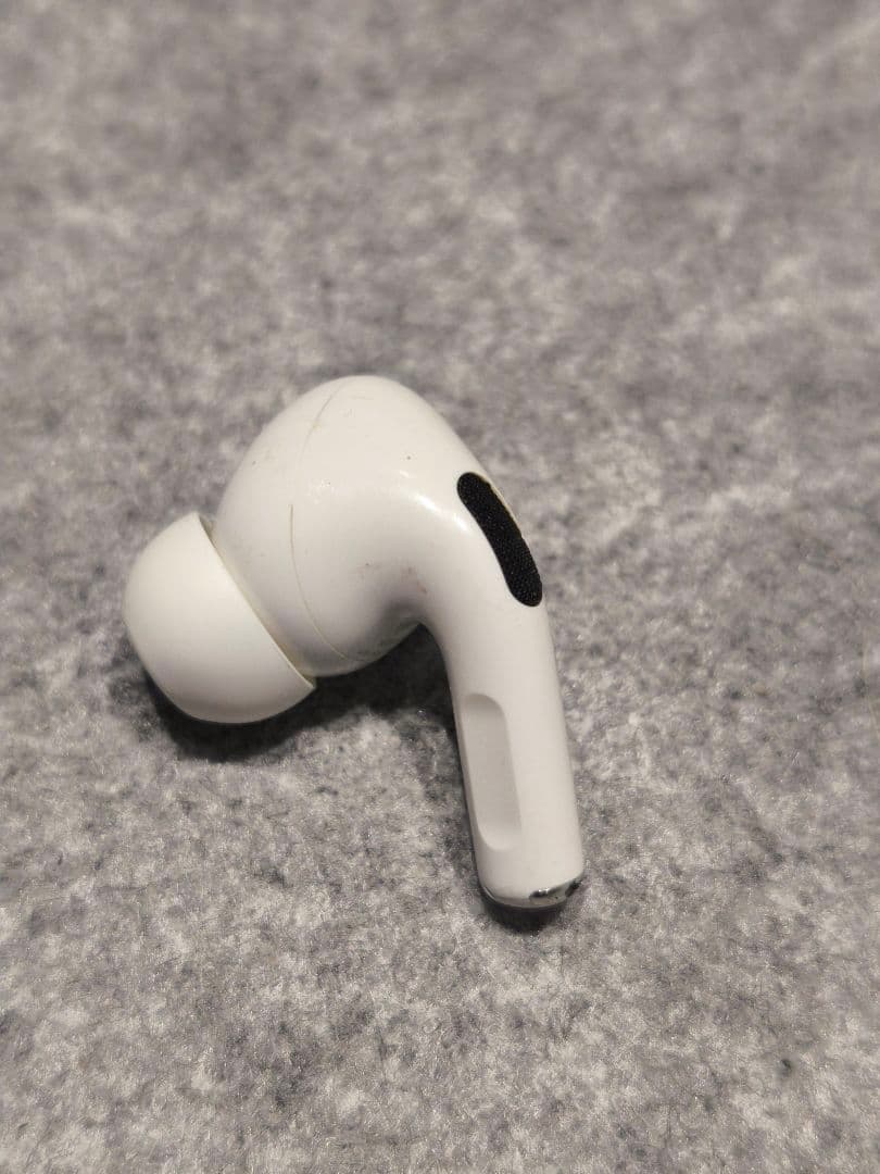 【ワケ有】AirPods Pro MLWK3J/A 右耳OK・左耳不動 ケース付