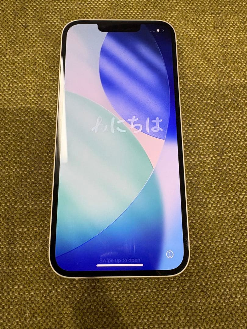 f*3様 Apple iPhone 13 ホワイト 本体