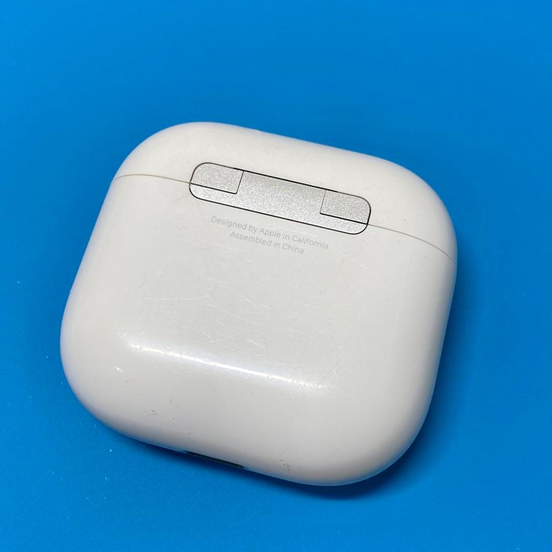AirPods 第4世代 充電ケースのみA3050（ノイキャンなし）