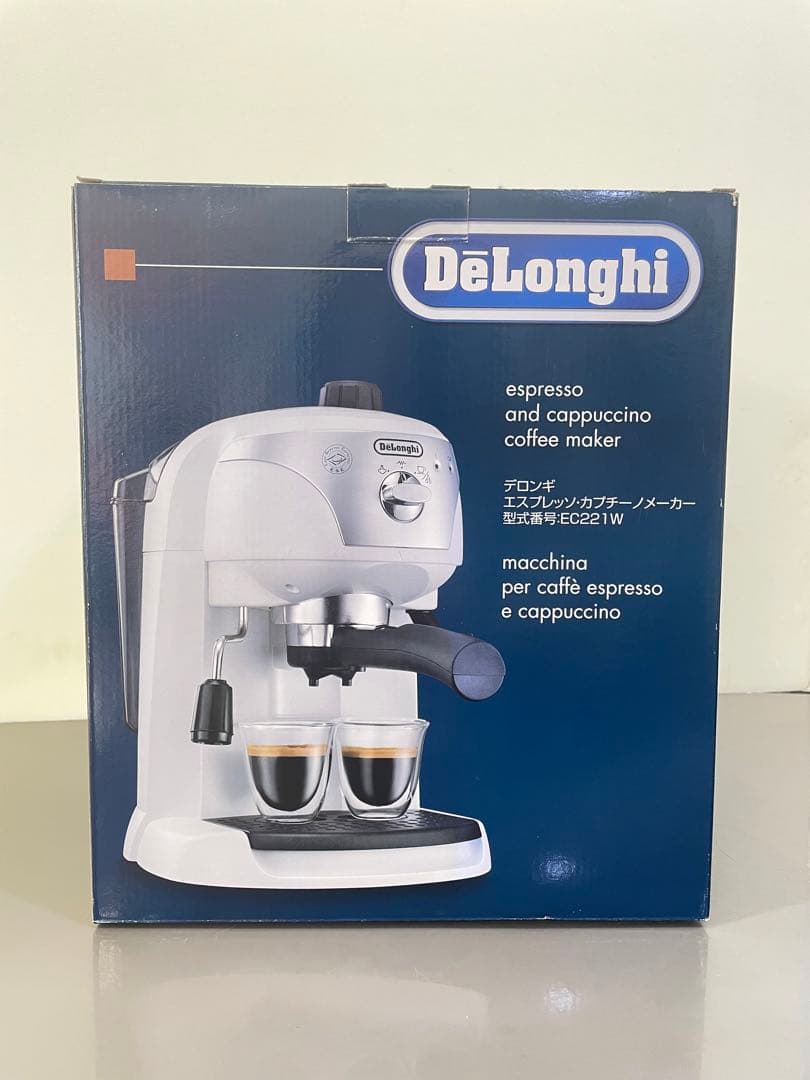 新品未使用品♡デロンギ♡エスプレッソ♡カプチーノコーヒーメーカー♡EC221W♡