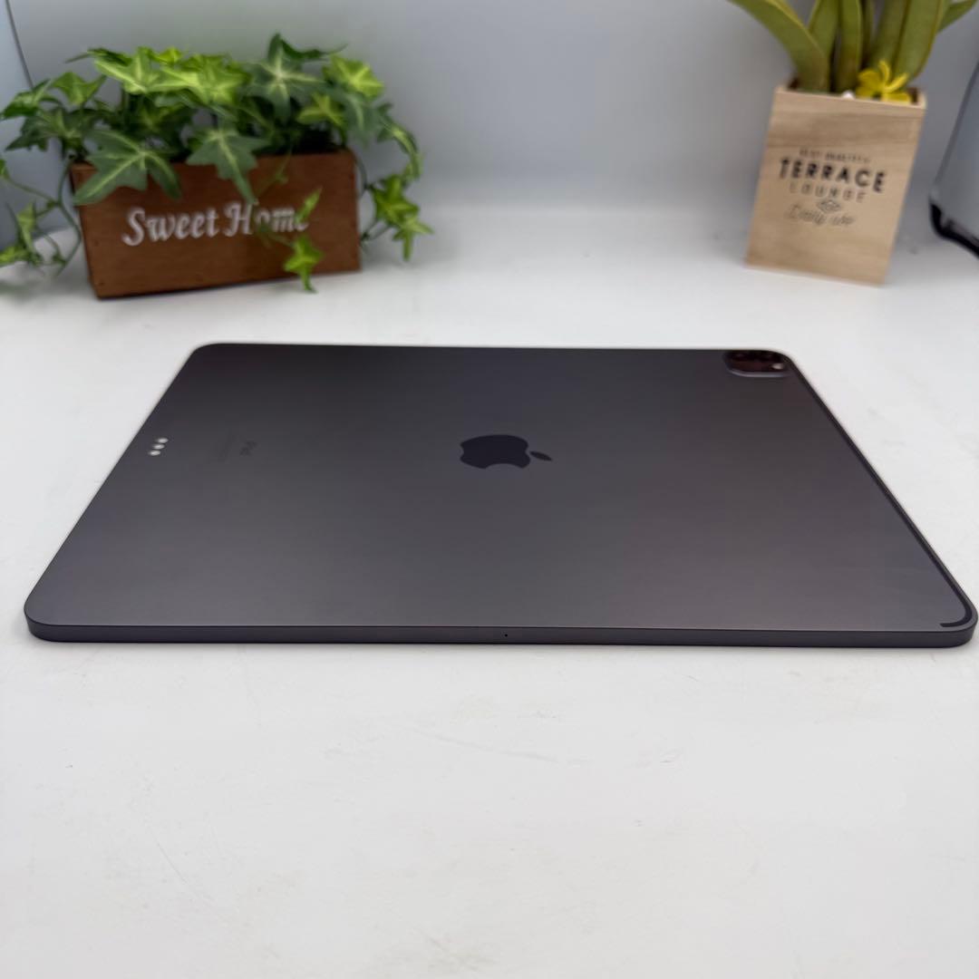 【新品同様に近い】iPad Pro M1 第5世代 13インチWifi 512G