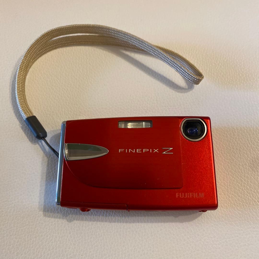Fujifilm FinePix Z レッド