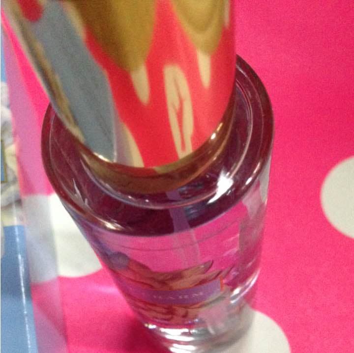 ヴィクトリアシークレット　シークレットチャーム　香水