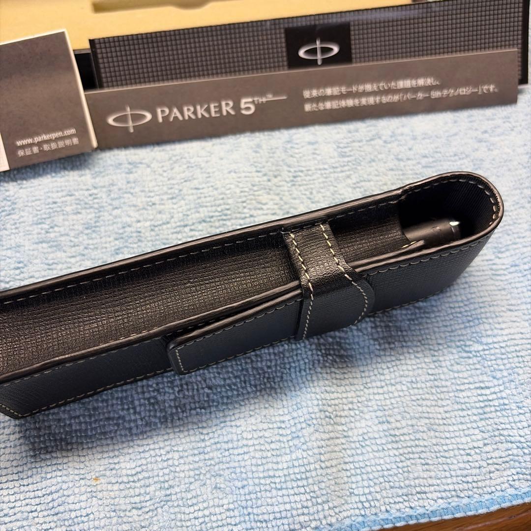 PARKER インジェニュイティ ブラックラバーメタル＋パイロットケース、青黒赤