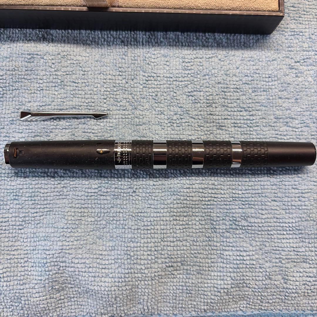 PARKER インジェニュイティ ブラックラバーメタル＋パイロットケース、青黒赤