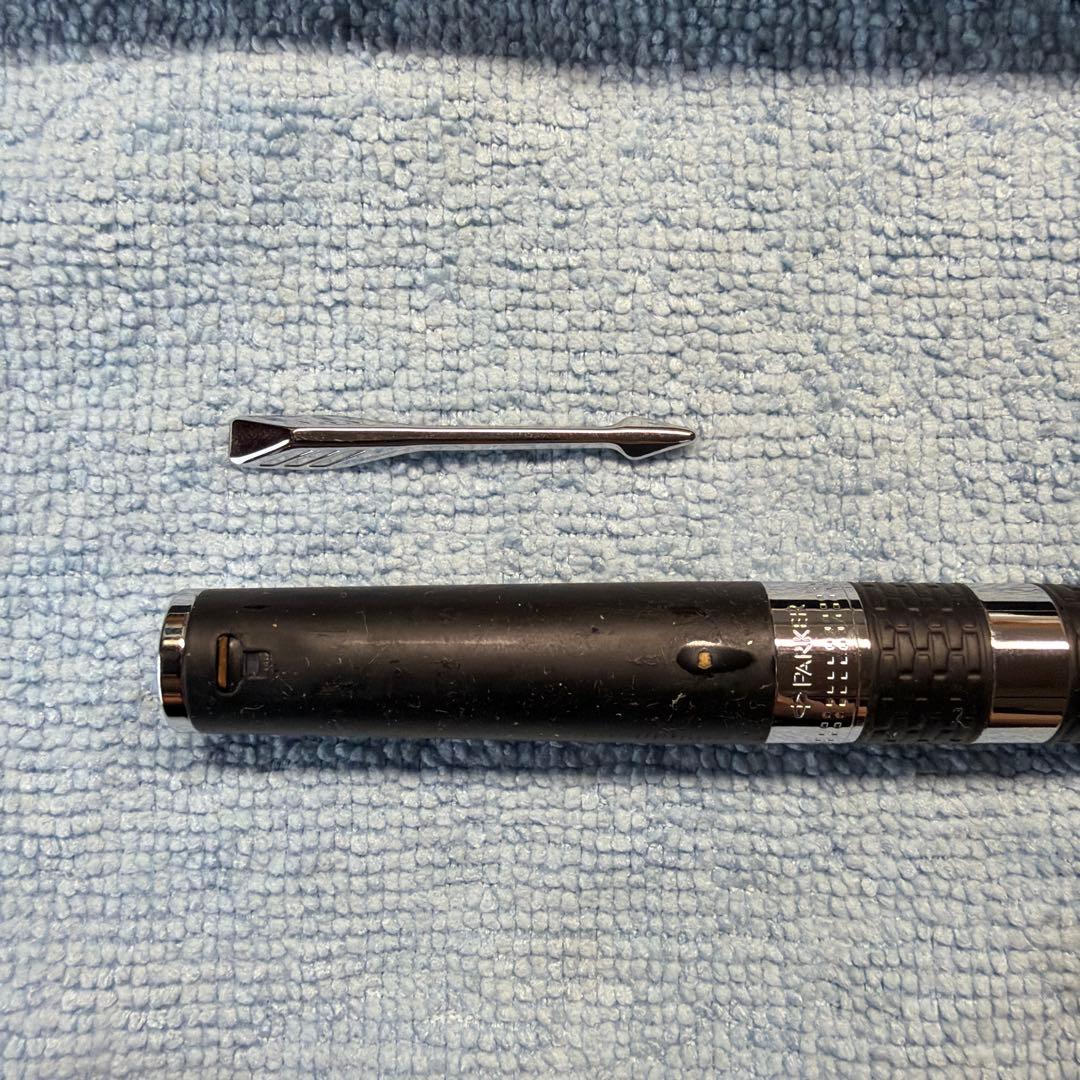 PARKER インジェニュイティ ブラックラバーメタル＋パイロットケース、青黒赤
