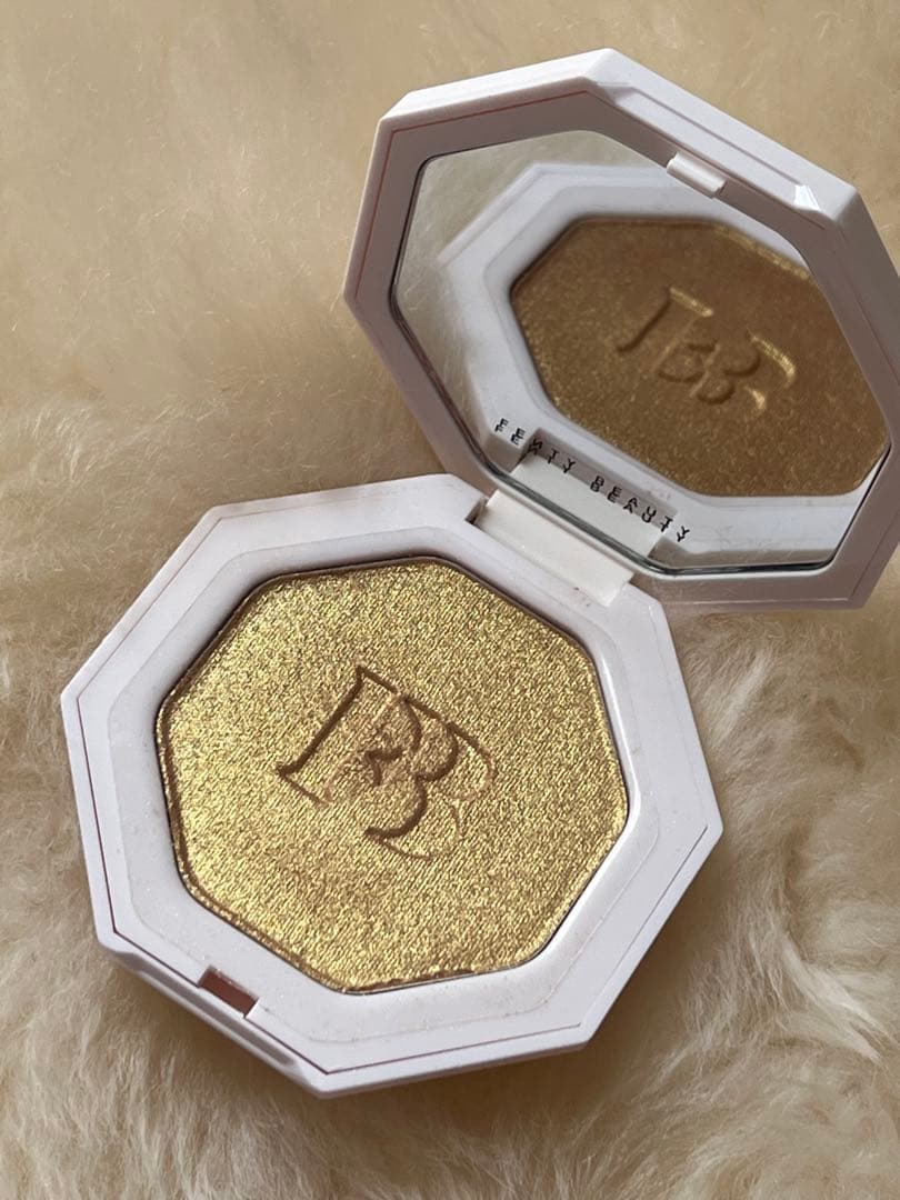 フェイスカラー FENTY BEAUTY KILLAWATT TROPHY WIFE 8g