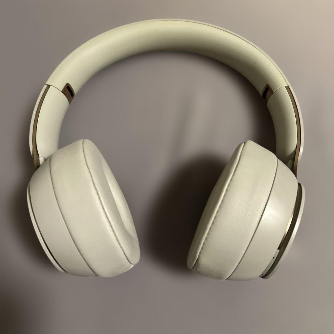 Beats Solo Pro ワイヤレスヘッドホン