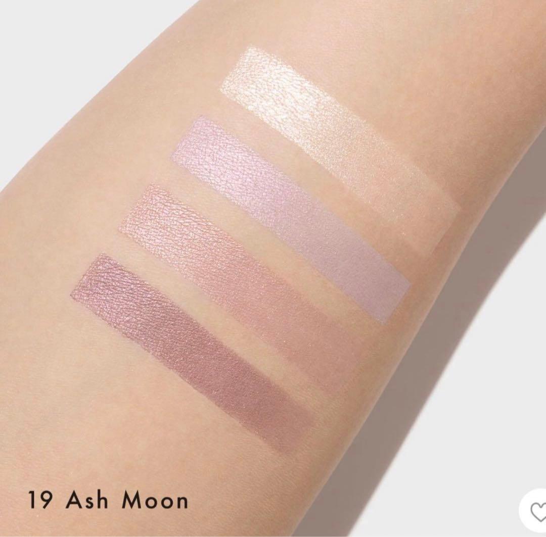 春新色♡ ルナソル　アイカラーレーションN 19 アッシュムーン　新品