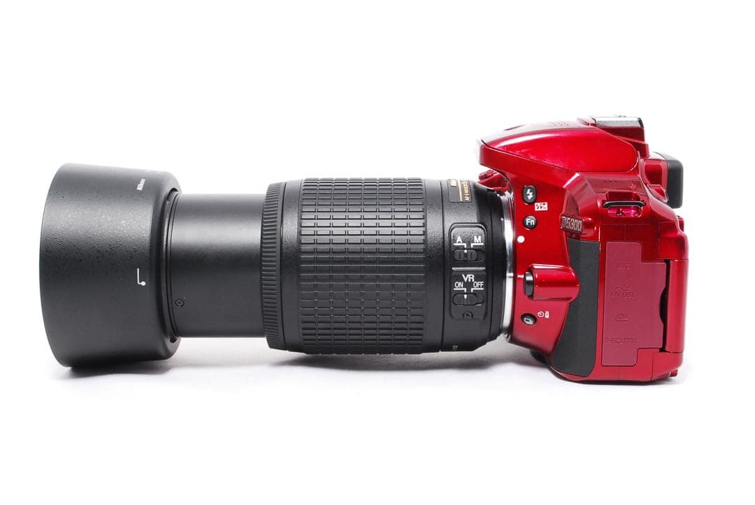 ◆ショット数脅威の54回◆Nikon D5300◆レッドカラー◆一眼レフカメラ◆