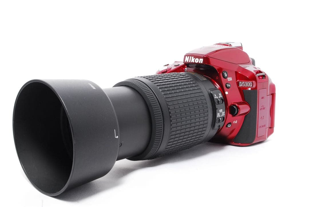 ◆ショット数脅威の54回◆Nikon D5300◆レッドカラー◆一眼レフカメラ◆