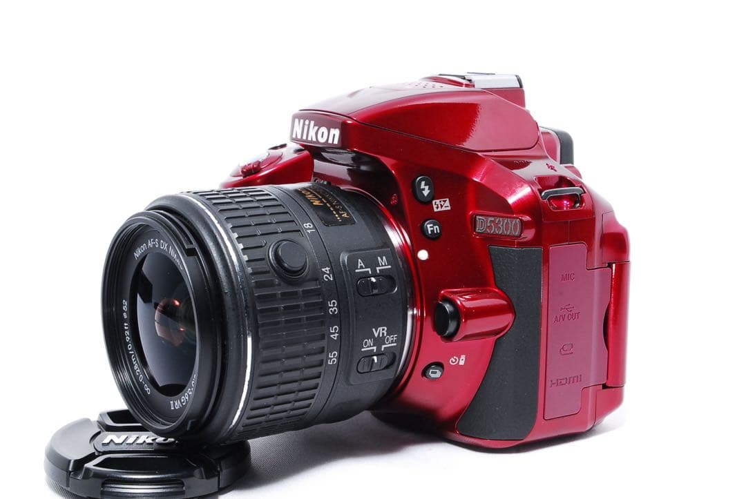 ◆ショット数脅威の54回◆Nikon D5300◆レッドカラー◆一眼レフカメラ◆