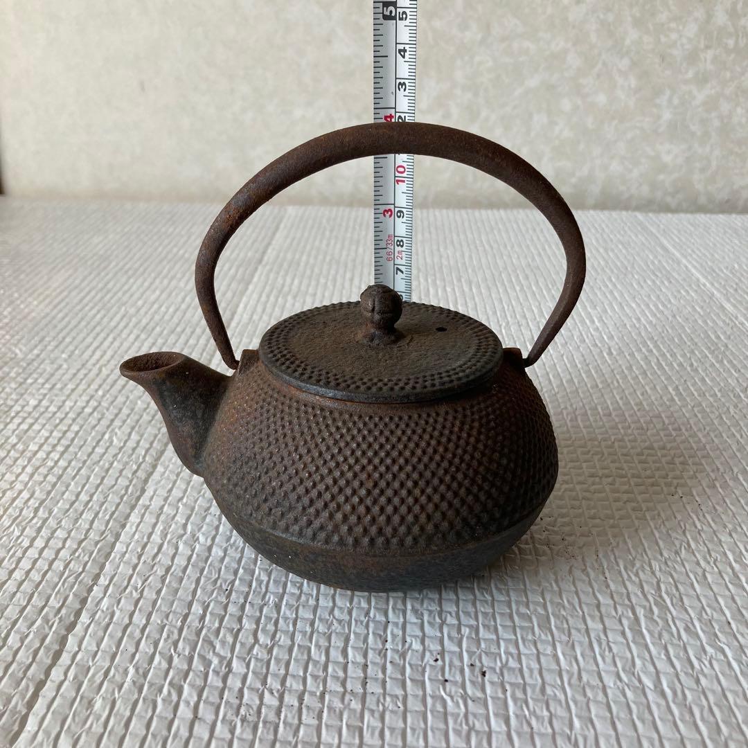 TS66 南部鉄瓶 鉄器 伝統工芸品 刻印あり 霰模様 急須 囲炉裏 茶道具