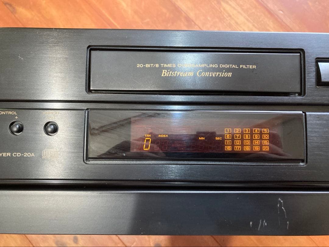 TOA 放送設備 compact disk prayer CD-20A ！