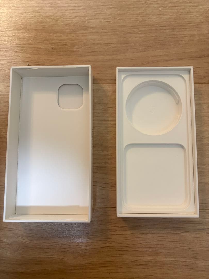 iPhone 13 256GB スターライト 本体