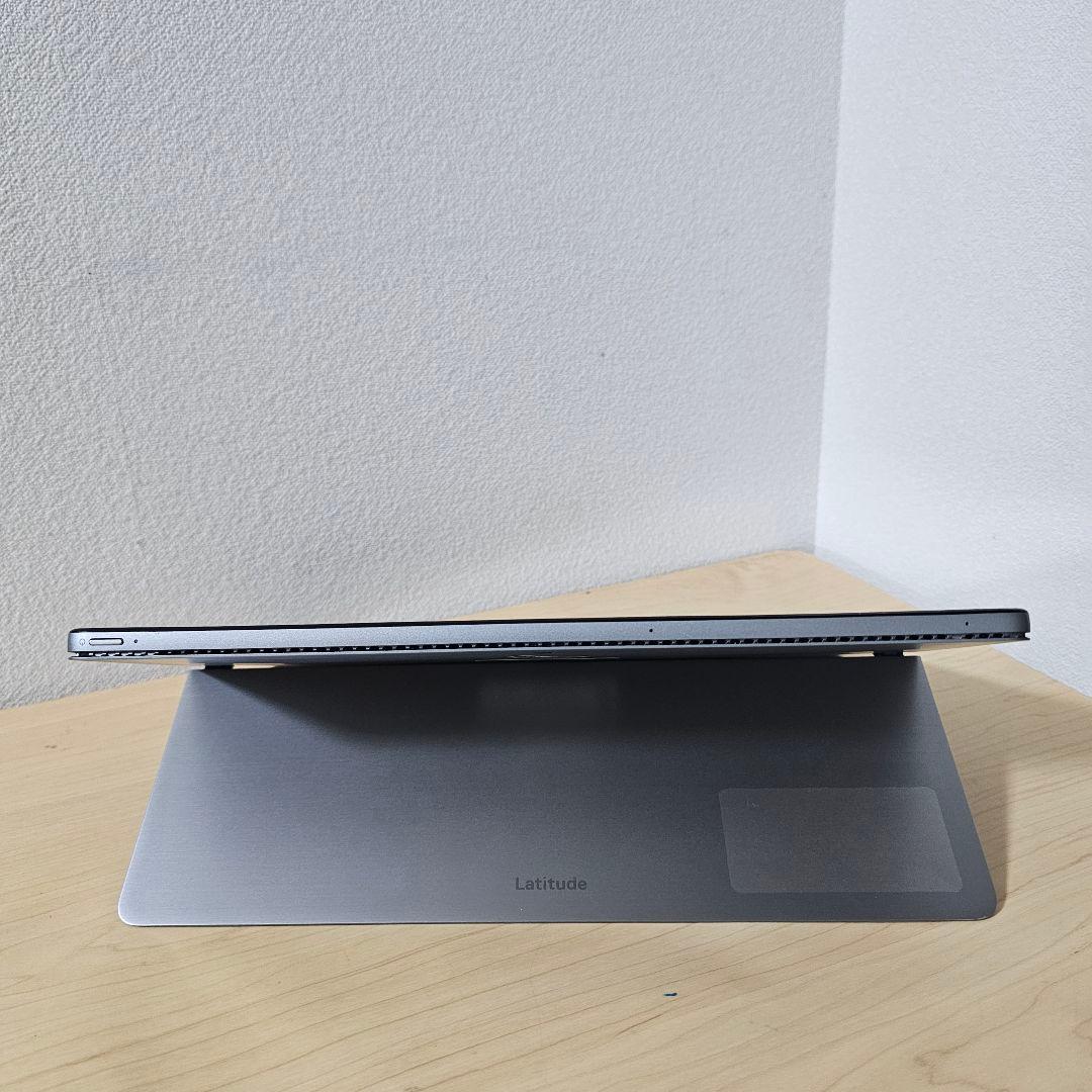 Latitude 7210 2in1／Surface Pro7 ライバル機　i7