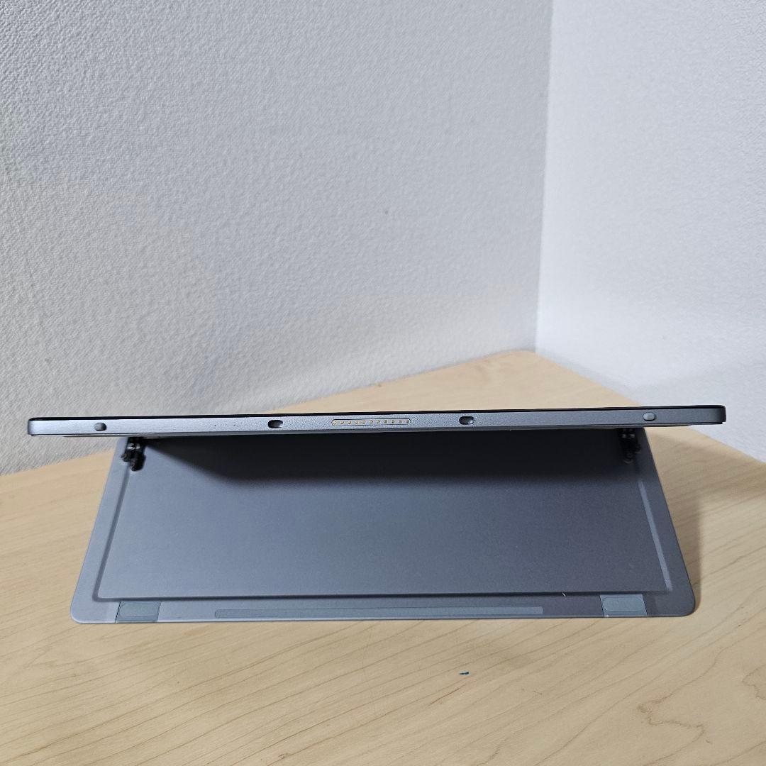 Latitude 7210 2in1／Surface Pro7 ライバル機　i7