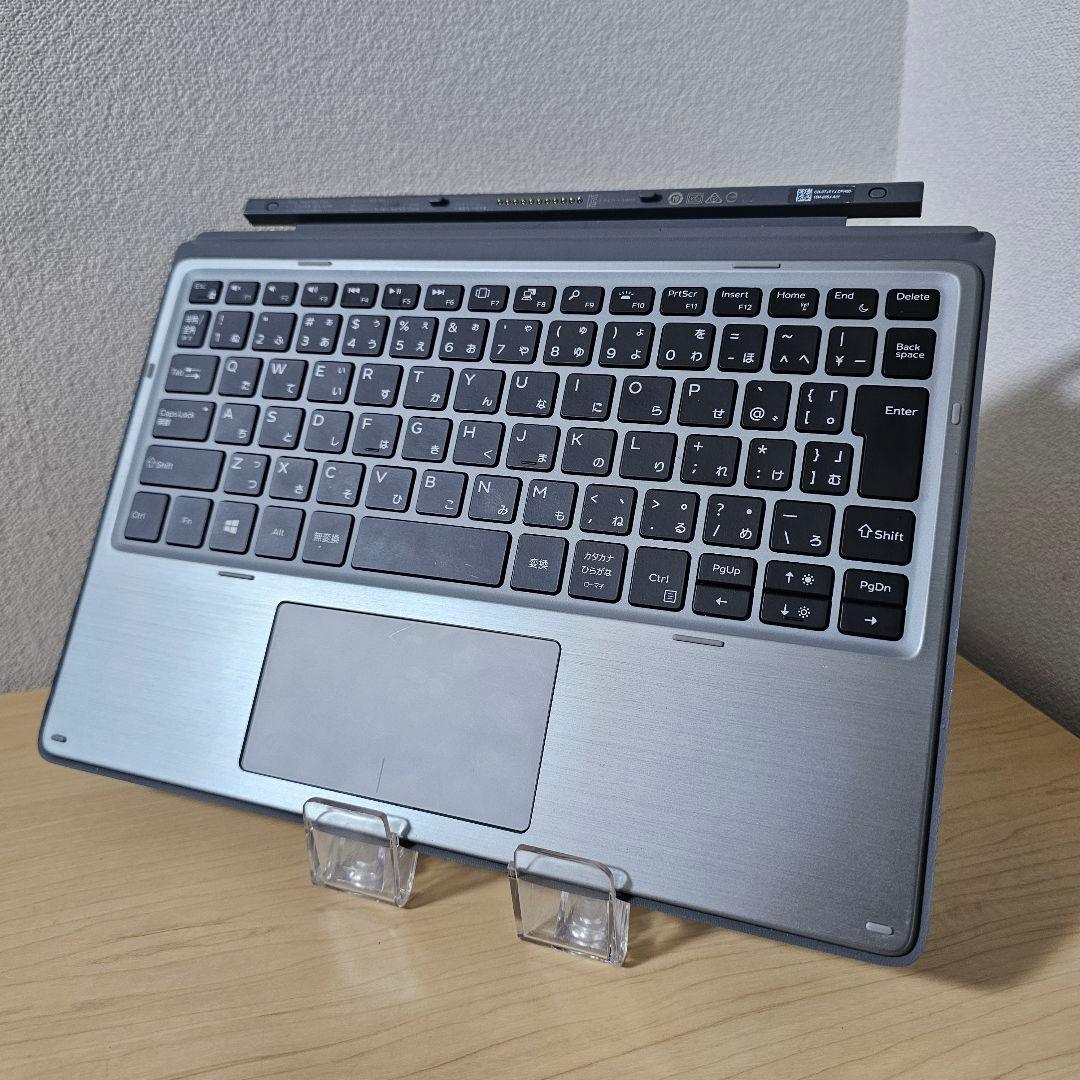 Latitude 7210 2in1／Surface Pro7 ライバル機　i7