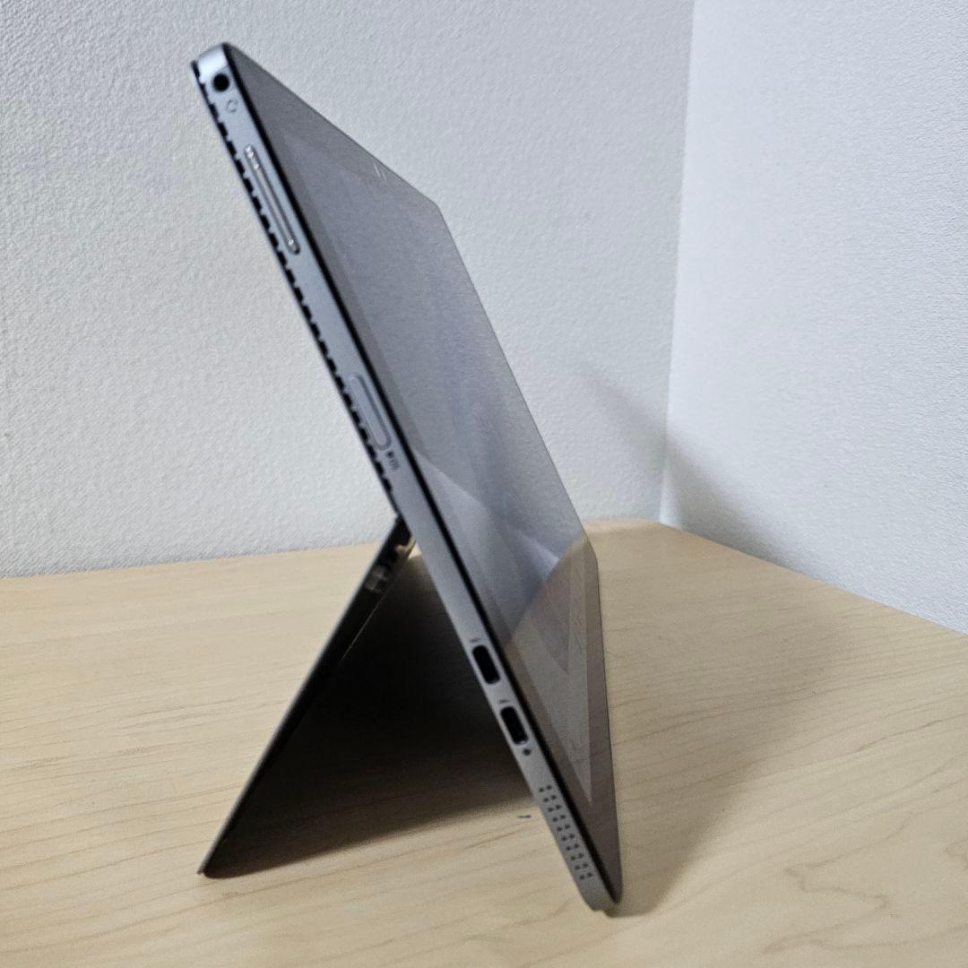 Latitude 7210 2in1／Surface Pro7 ライバル機　i7