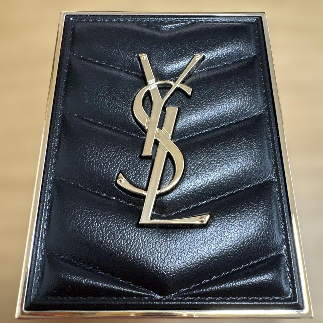 ysl クチュールミニクラッチ　アイシャドウ　730