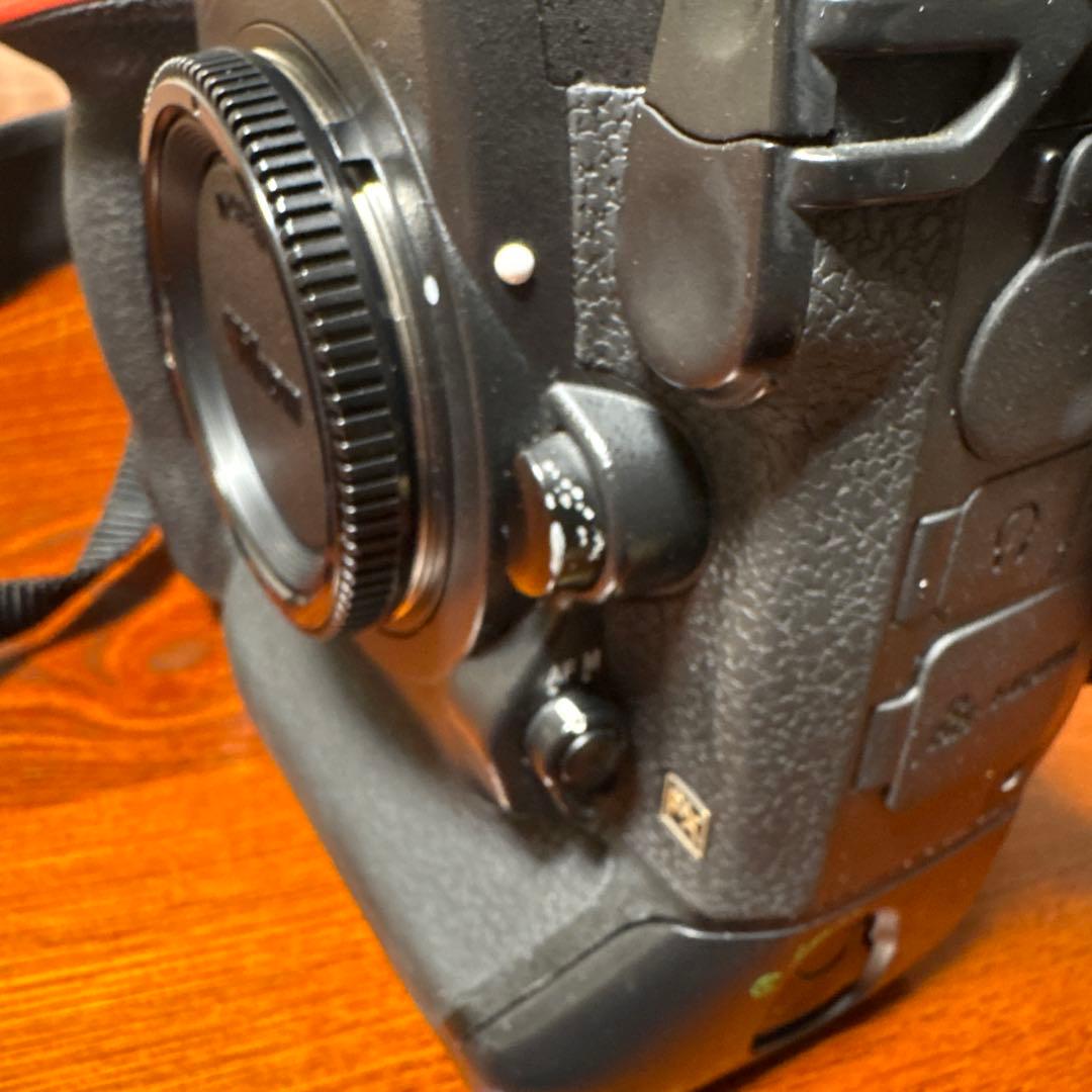 Nikon D4 ボディ 動作確認済 フルサイズ FX プロ機 デジタル一眼レフ