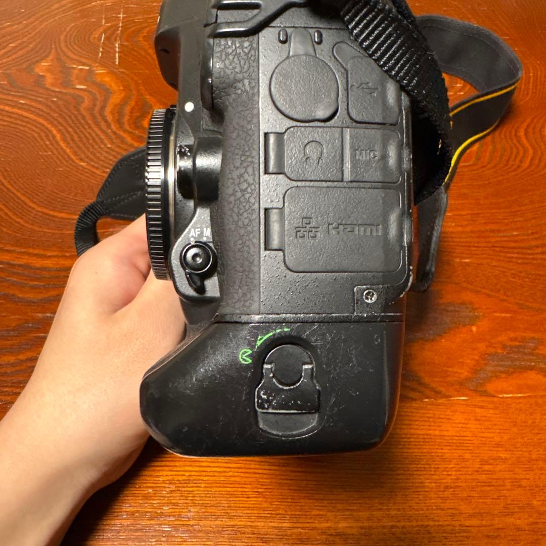 Nikon D4 ボディ 動作確認済 フルサイズ FX プロ機 デジタル一眼レフ