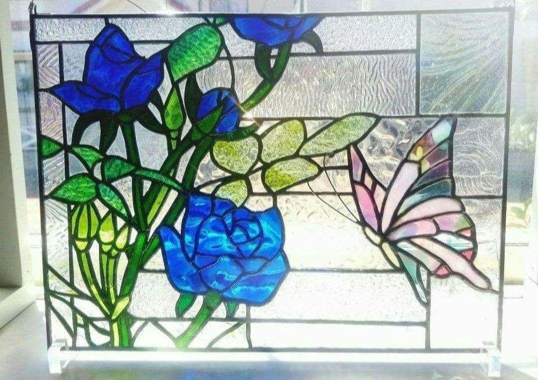 ステンドグラス　青い薔薇と蝶のパネル