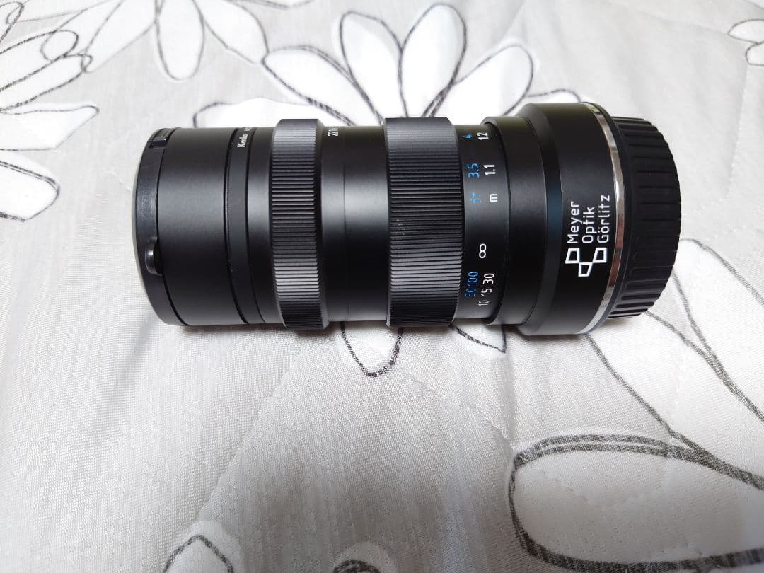 Trioplan 100 f/2.8 トリオプラン100 EFマウント（復刻版）
