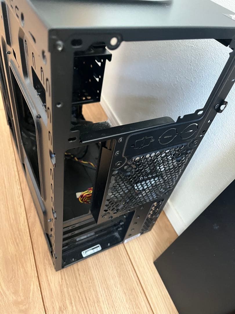 ミニタワー型 ブラック PCケース ガレリア