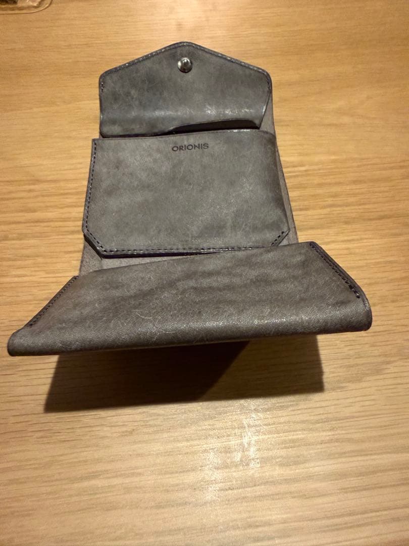 ORIONIS グレー レザー コンパクト財布