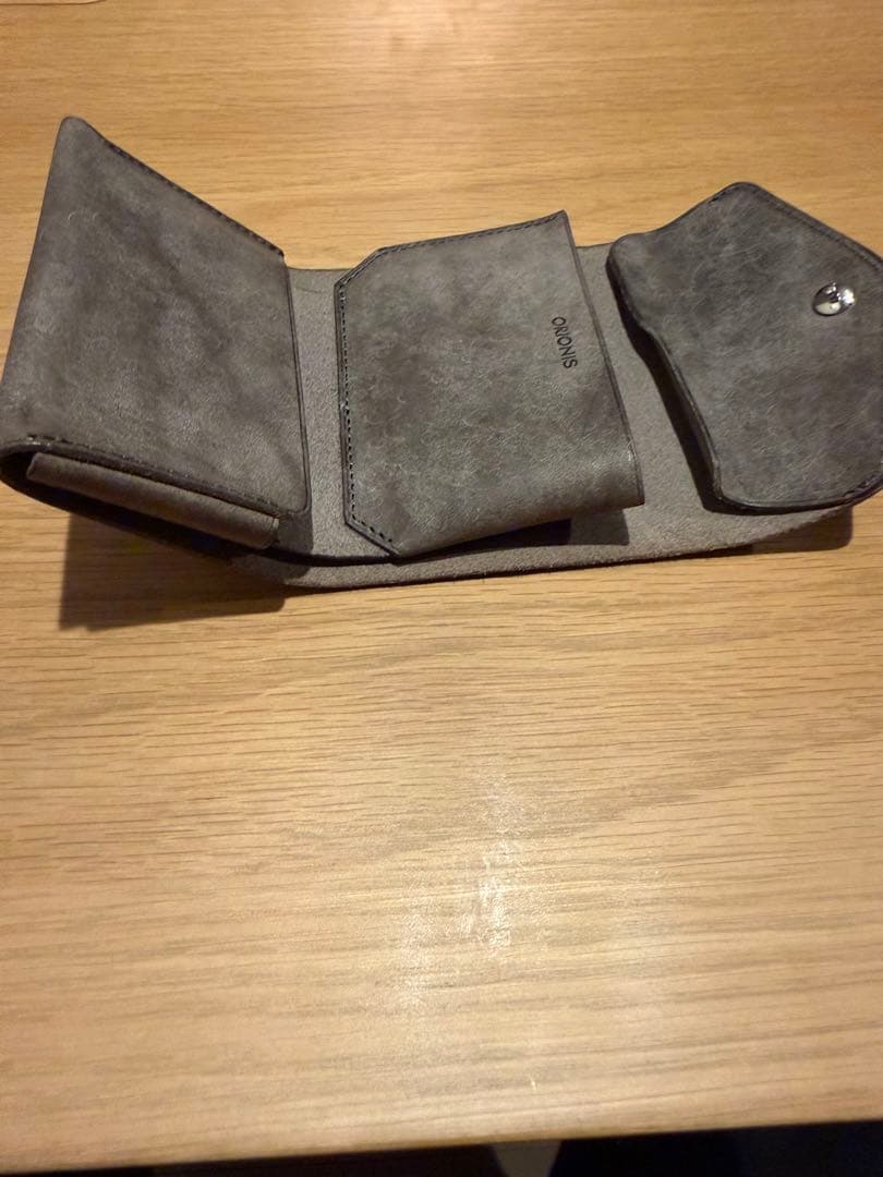 ORIONIS グレー レザー コンパクト財布