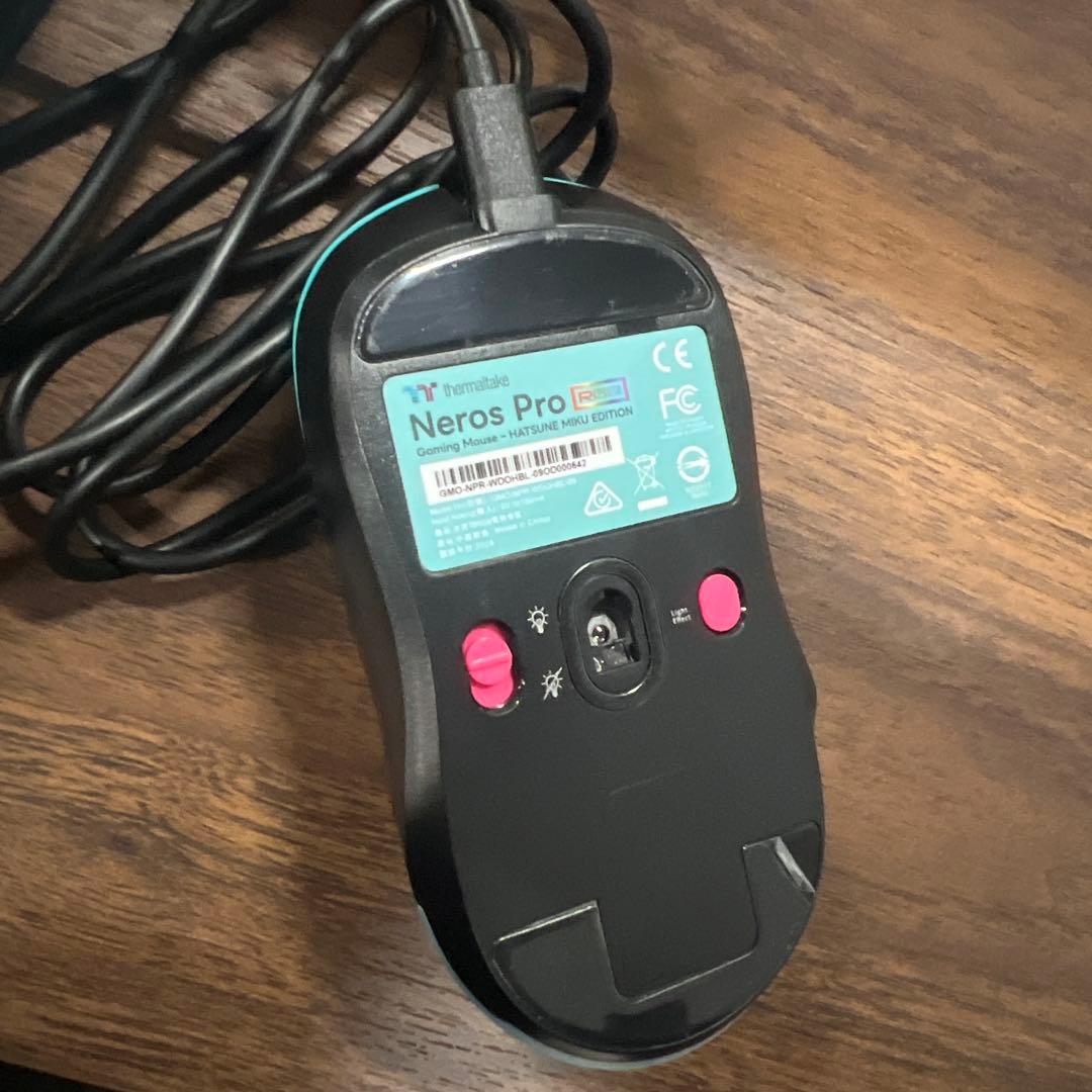 Thermaltake Neros Pro RGB 初音ミクエディション