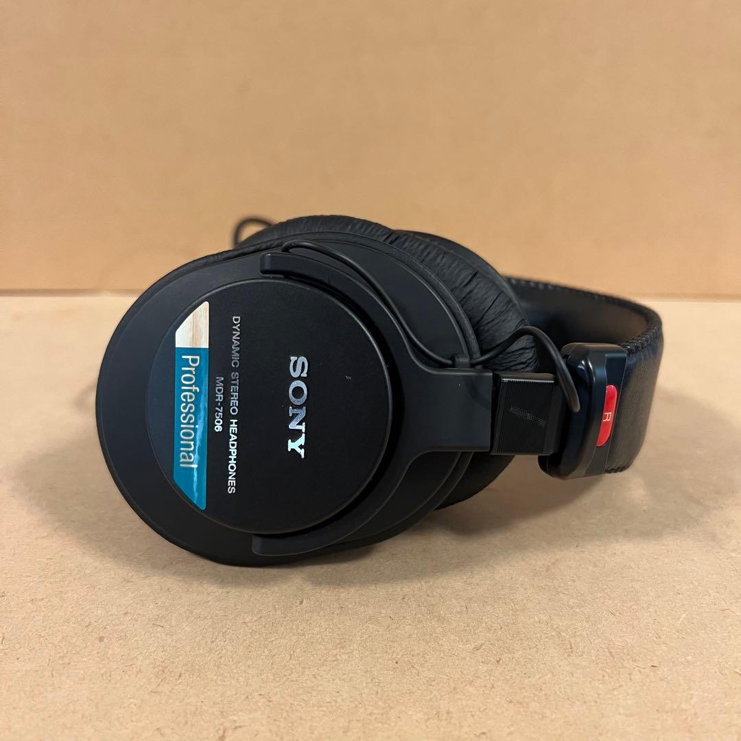 美品 ソニー MDR-7506 スタジオモニター ヘッドホン レコーディング