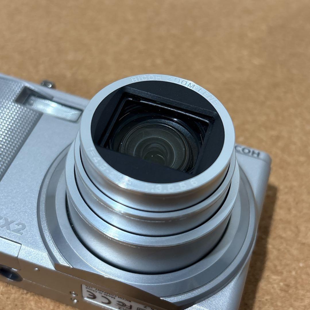 【美品】RICOH CX2 シルバー コンパクトデジタルカメラ