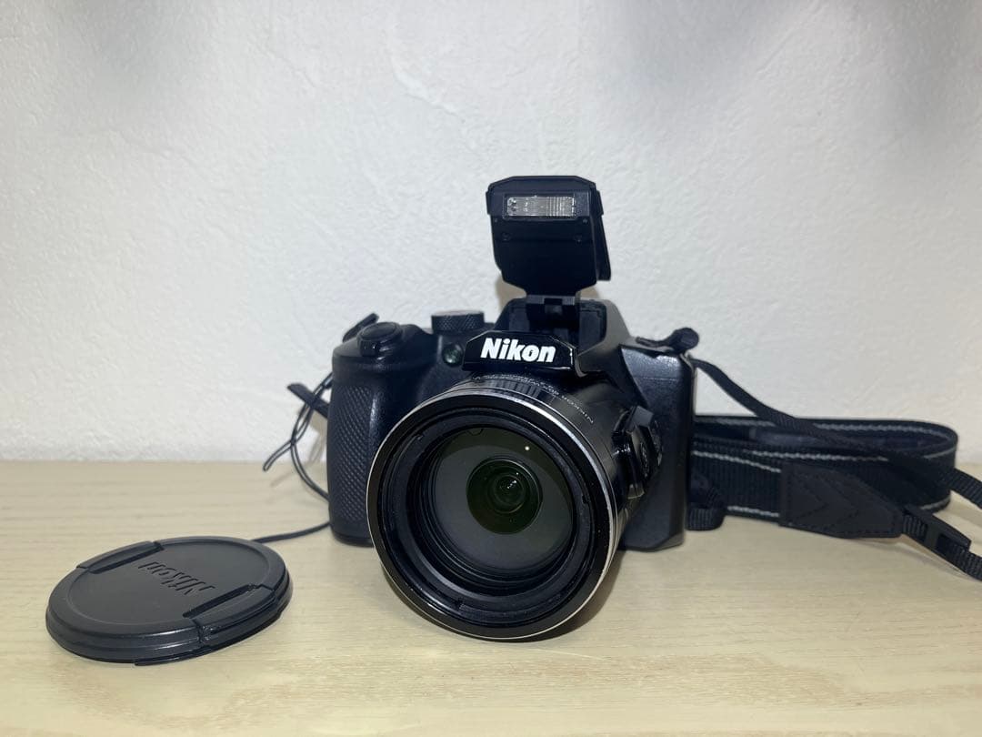 Nikon coolpixB600デジタルカメラ 広角レンズ付き
