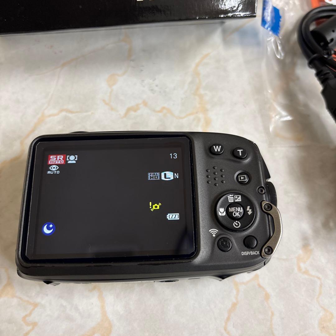 フジフイルム　ファインピクスXP90